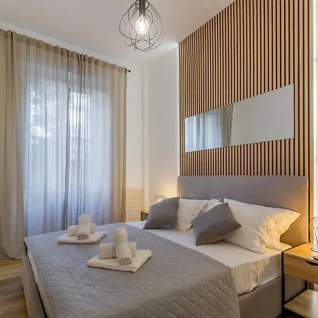 Imperium House - Con Giardino Privato, 3 Minuti Da Metro Piazza Bologna, A-c,