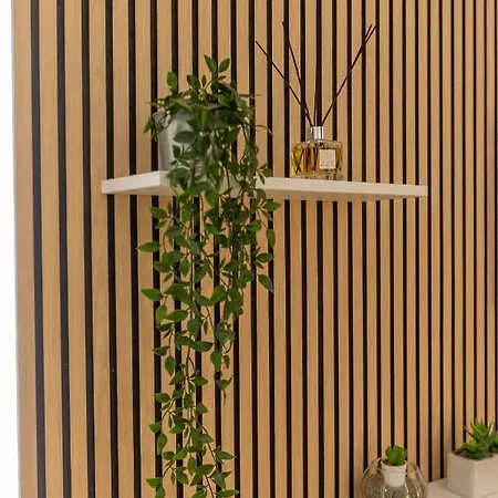 Apartment Imperium House - Con Giardino Privato, 3 Minuti Da Metro Piazza Bologna, A-c, *
