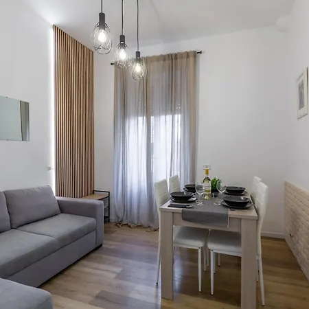 Imperium House - Con Giardino Privato, 3 Minuti Da Metro Piazza Bologna, A-c, Rome