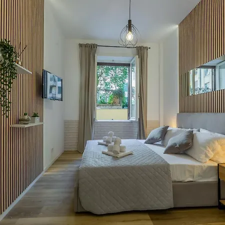 Imperium House - Con Giardino Privato, 3 Minuti Da Metro Piazza Bologna, A-c,