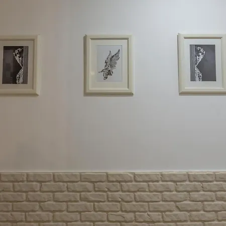 Apartment Imperium House - Con Giardino Privato, 3 Minuti Da Metro Piazza Bologna, A-c,